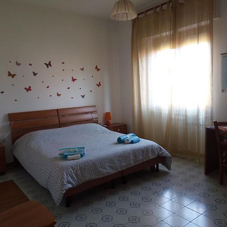 B&B Williwaw Quartu Sant'Elena Bagian luar foto